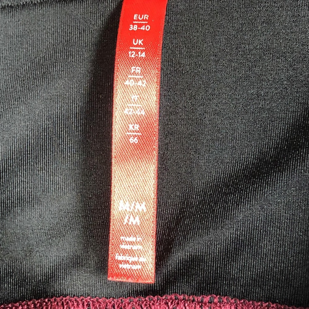 SPANX Velvet Leggings Womens M Red High‎ Rise Slimming Stretch Ankle Pull On - Picture 7 of 16